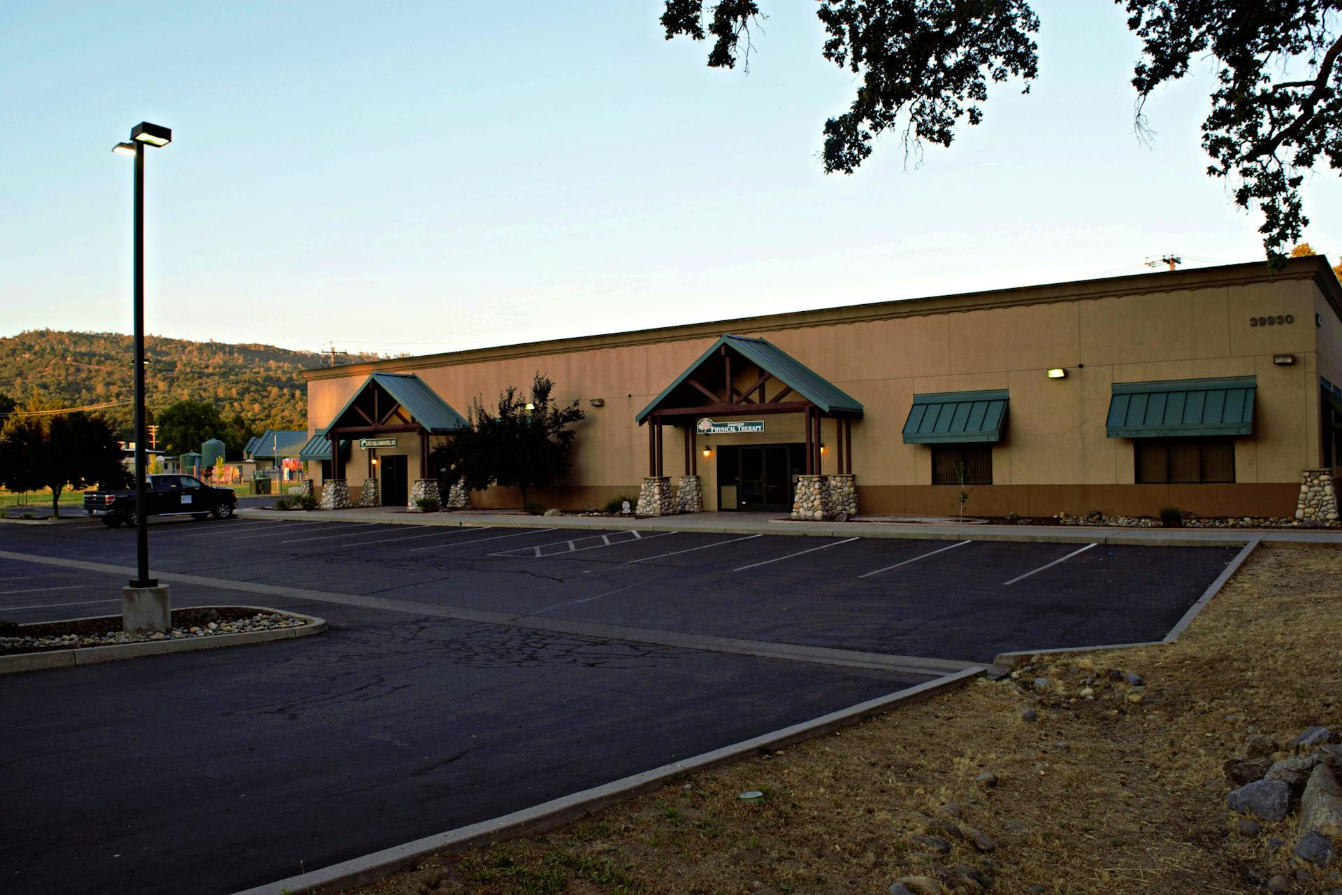 physical therapy Oakhurst CA